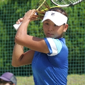越野 由梨奈 選手